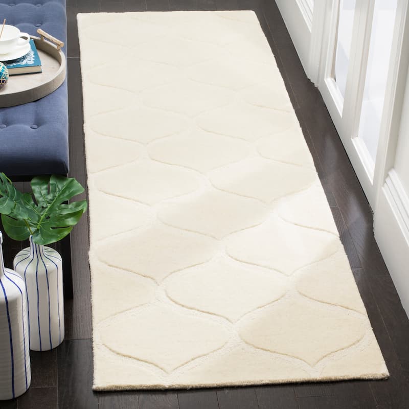 SAFAVIEH Handmade Cambridge Nenka Modern Wool Rug - 2'6" x 8' Runner - Ivory/Ivory