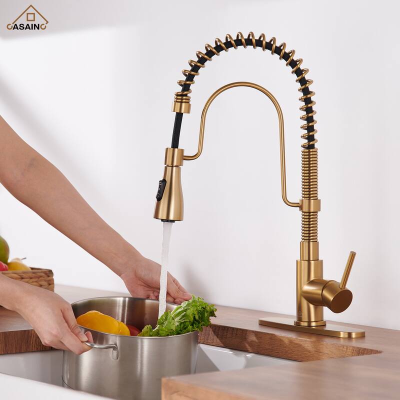 Single Handle Pull Down Sprayer Kitchen Faucet