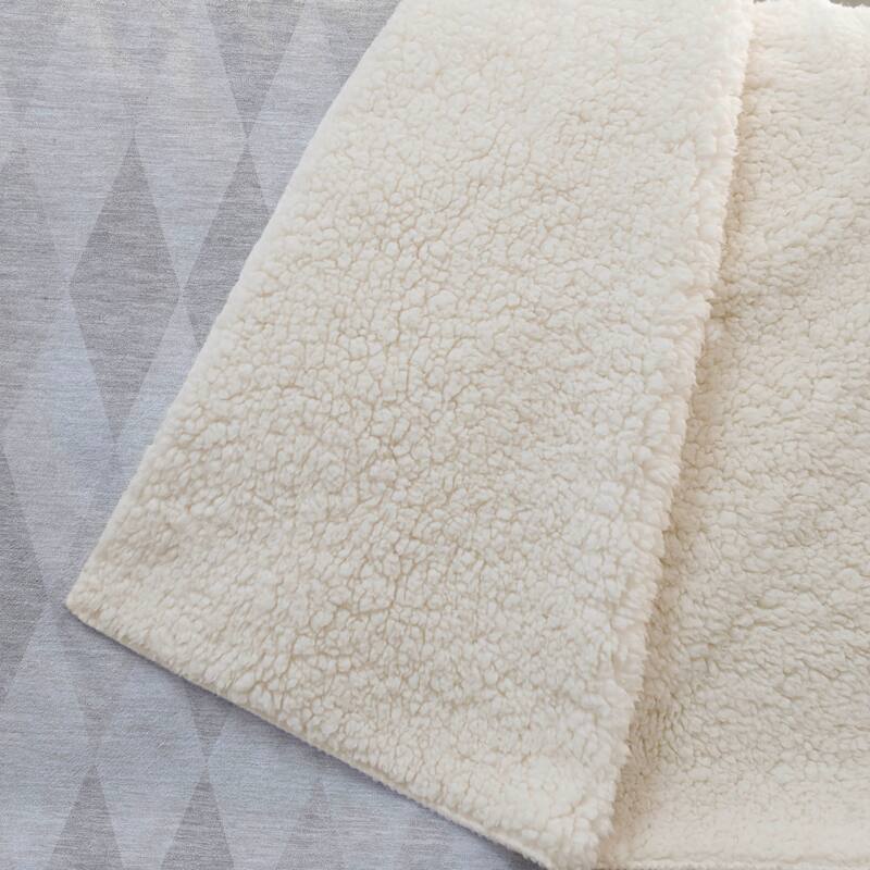 Premium Machine Washable Modern Argyle Sherpa Throw Blanket