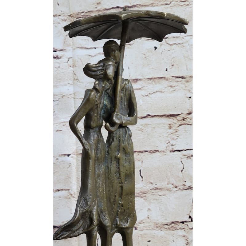 Signed Original Aldo Vitaleh Two Lovers In Rain Bronze Sculpture Statue Figurine