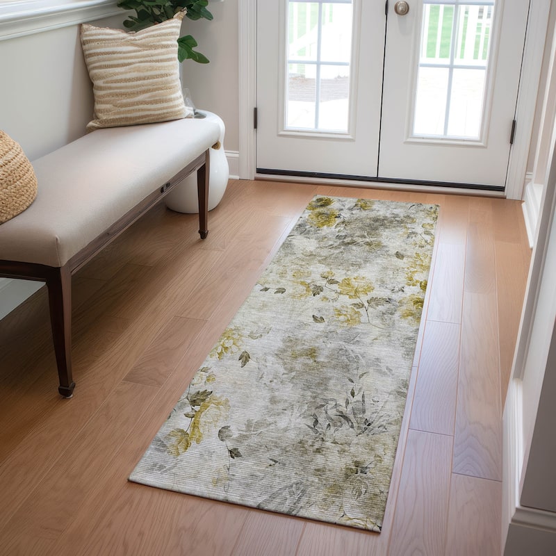 Machine Washable Indoor/ Outdoor Chantille Vanishing Floral Rug - Taupe - 2'3" x 7'6"