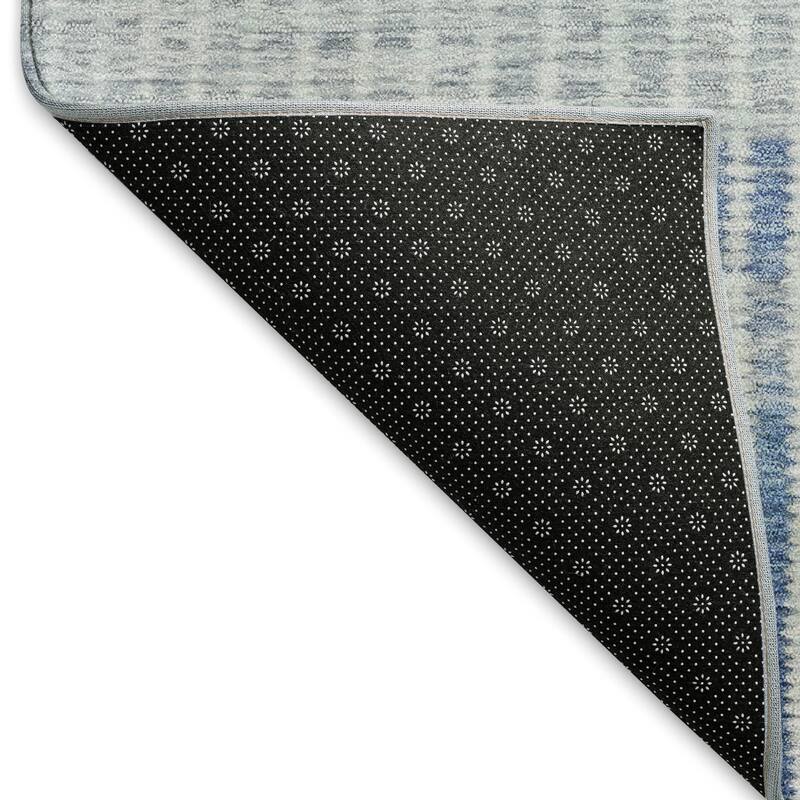 Machine Washable Indoor/ Outdoor Contemporary Stripes Chantille Rug