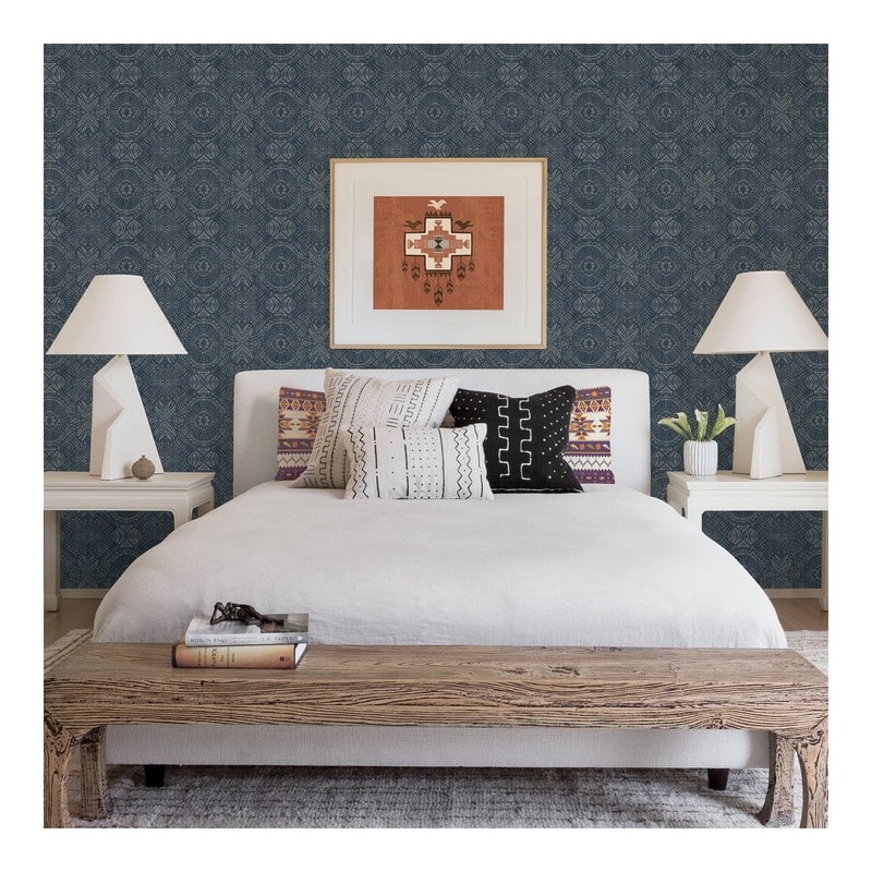 Chesapeake Java Navy Medallion Wallpaper - 20.5 x 396 x 0.025