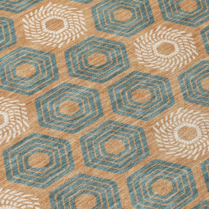 Machine Washable Indoor/ Outdoor Modern Hugoton Chantille Rug