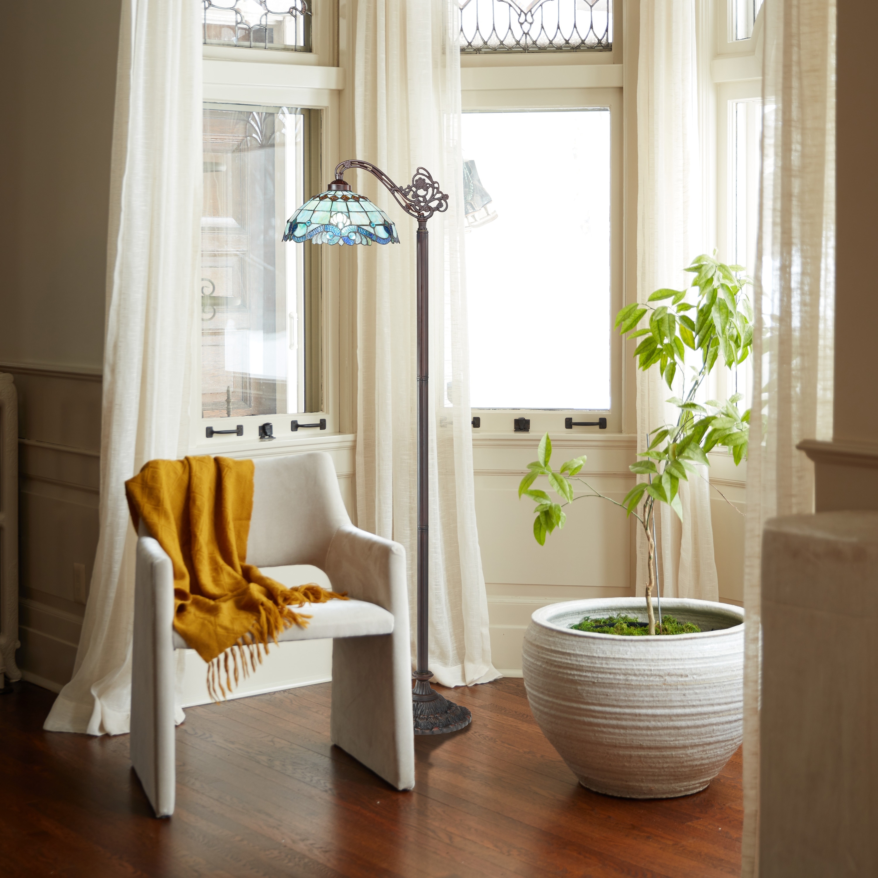 River of Goods Sophia Teal Tiffany-Style Stained Glass Bowl Shade 60-Inch Floor Lamp - 19" x 12.5" x 60"