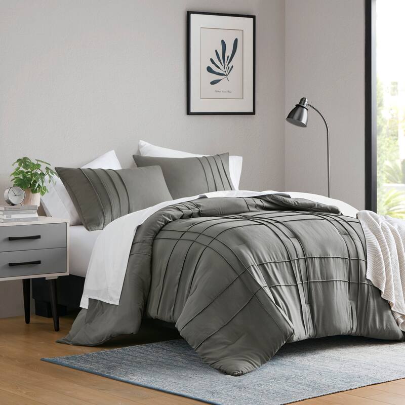 Chelsea Square Evans Pinch Pleated Soft Washed Boho Comforter Set