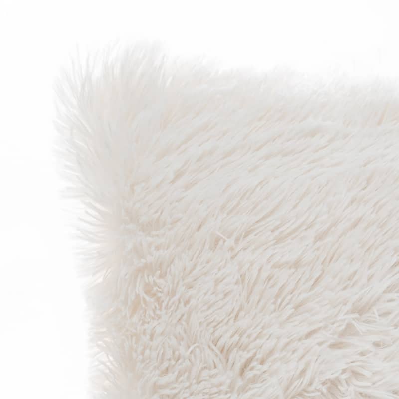 Hastings Home Faux Fur Shag Pillows, Set of 2