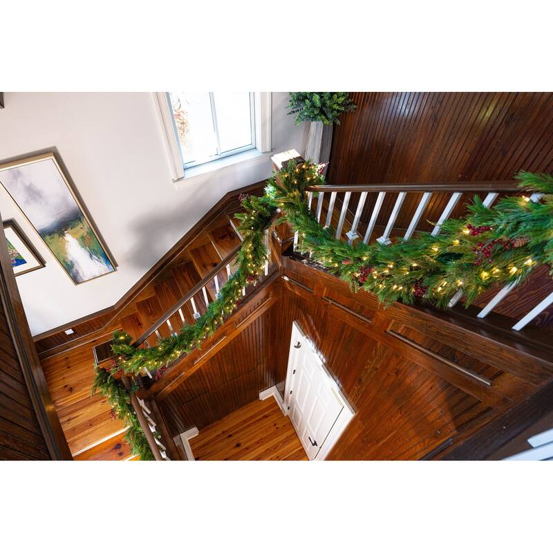 Plymouth Garland with Classic Warm White Mini-Lights - Plug-In - 9'