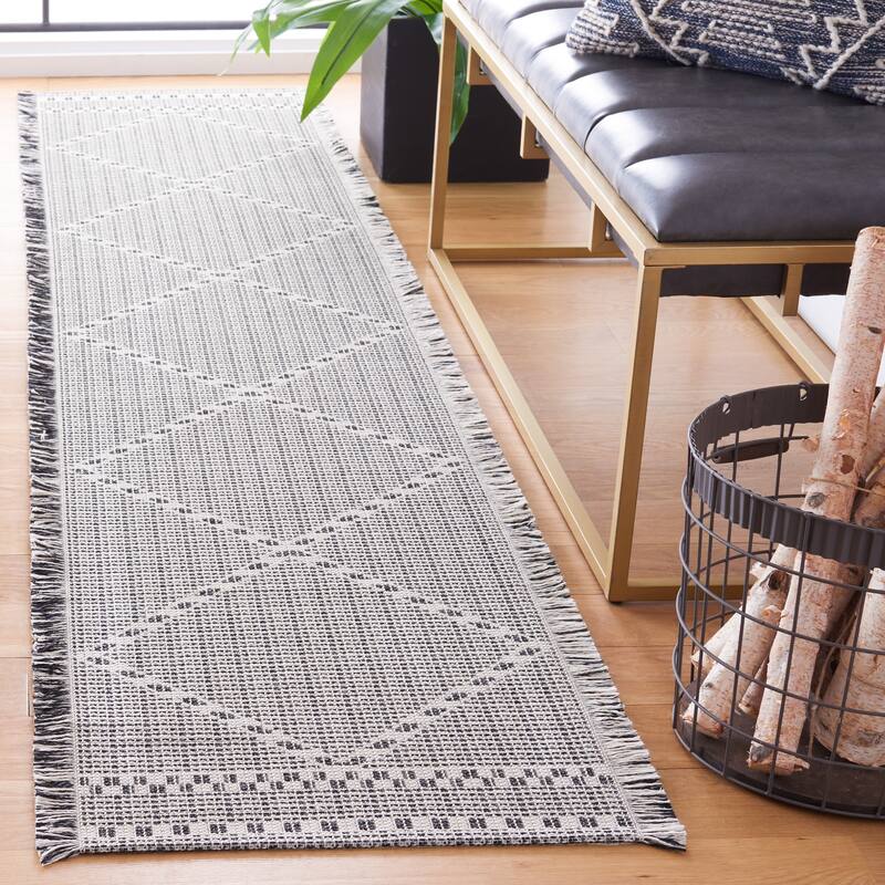 SAFAVIEH Augustine Kanerva Trellis Fringe Rug - 2' x 9' Runner - Ivory/Black