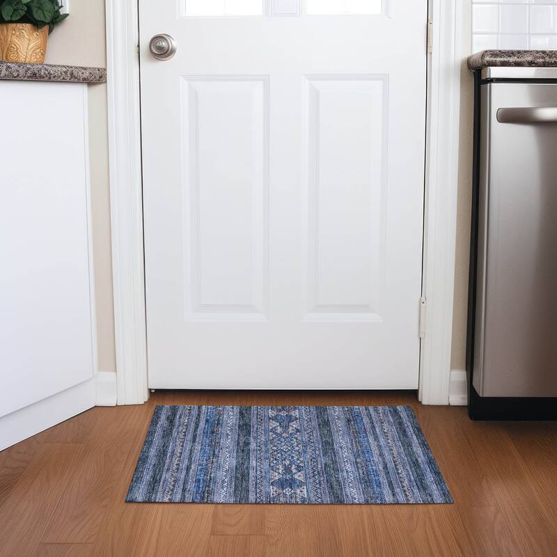 Machine Washable Indoor/ Outdoor Chantille Tribal Boho Rug - Navy - 1'8" x 2'6"