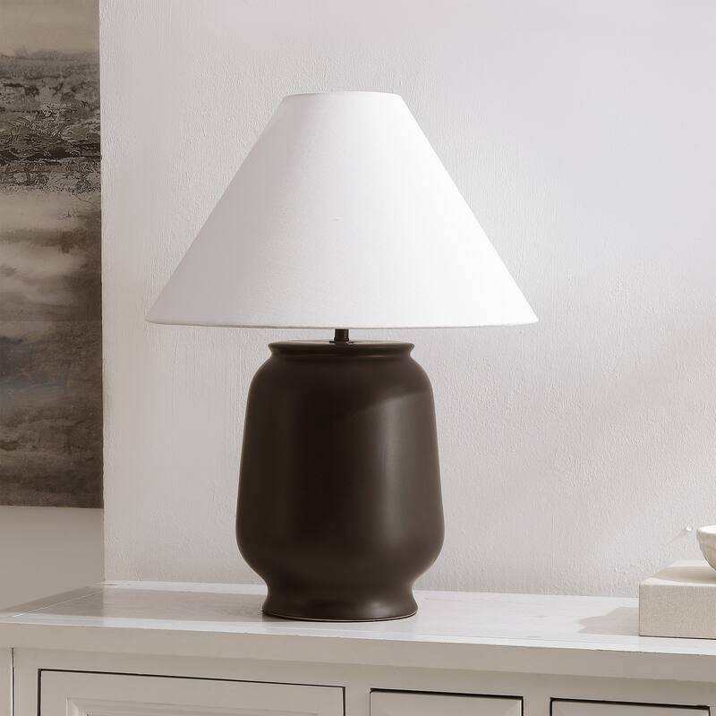 SAFAVIEH Lighting Mattie 21-Inch Ceramic Table Lamp - 16"W x 16"D x 21"H