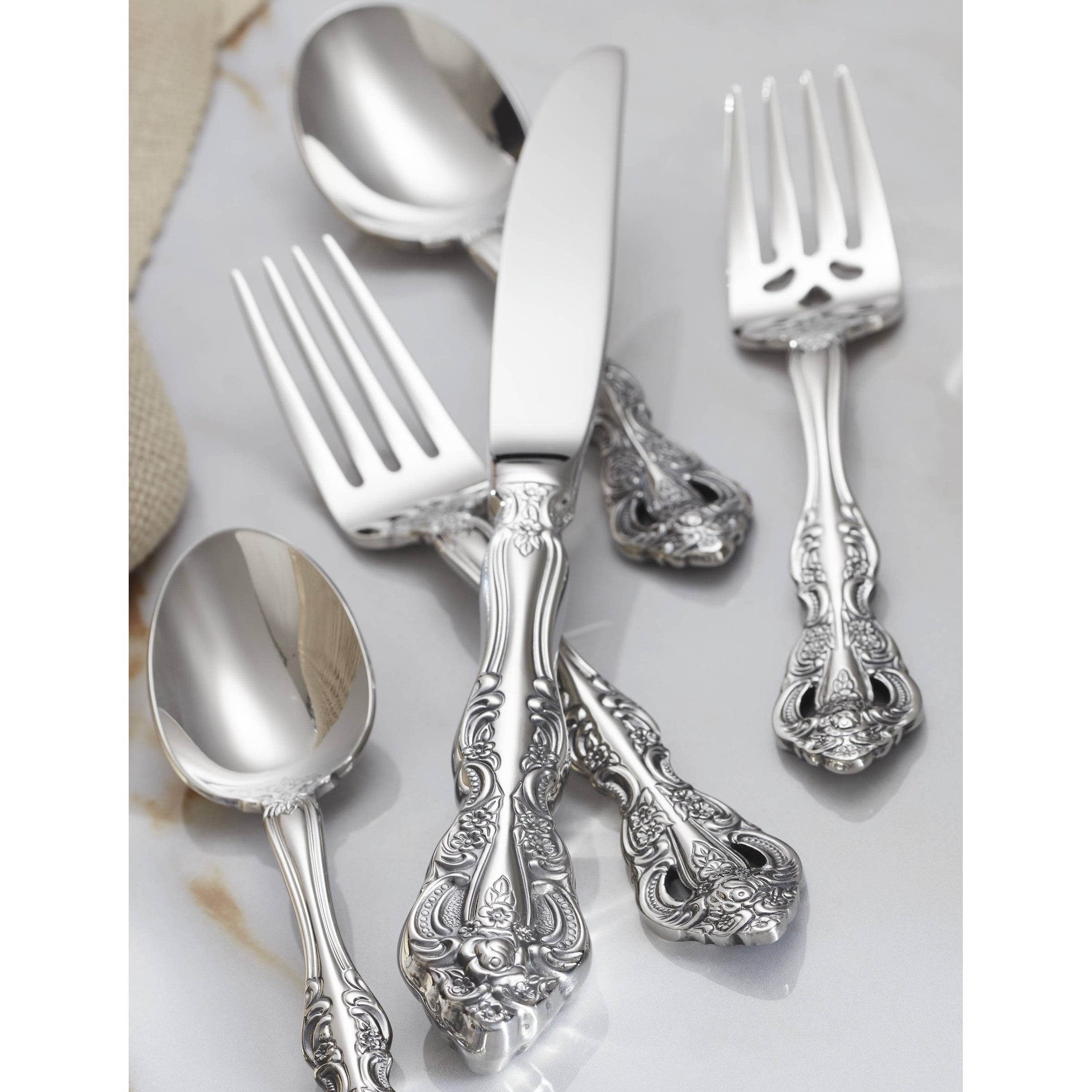 Oneida Michelangelo 45 Piece Fine Flatware Set, Service For 8 - On
