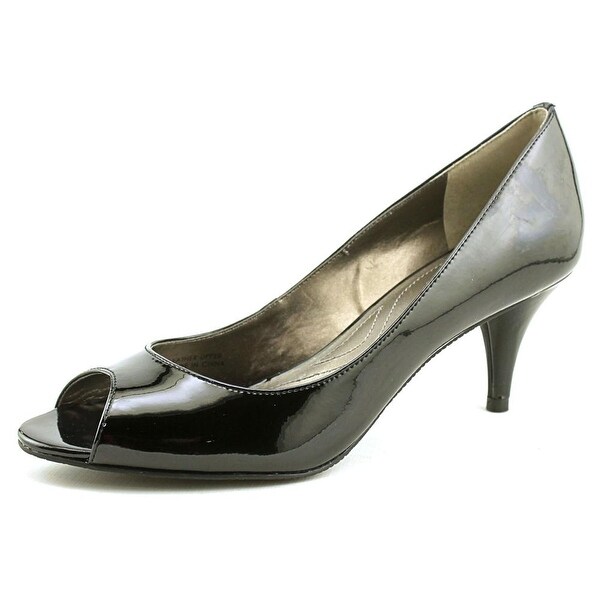 tahari patent leather pumps
