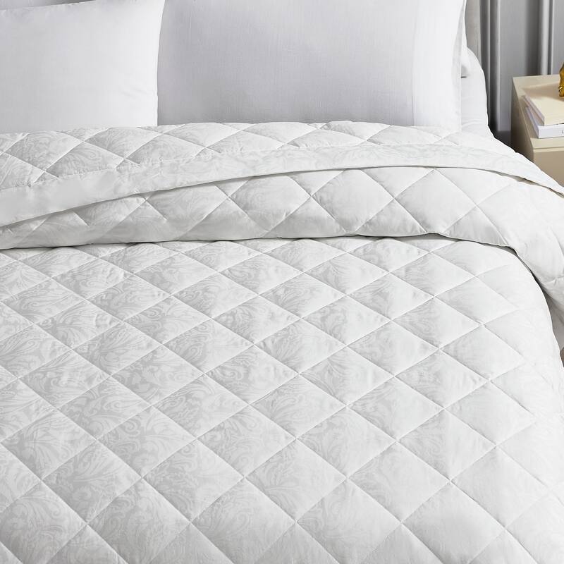 Stearns & Foster Paisley Reserve Down Alternative Blankets