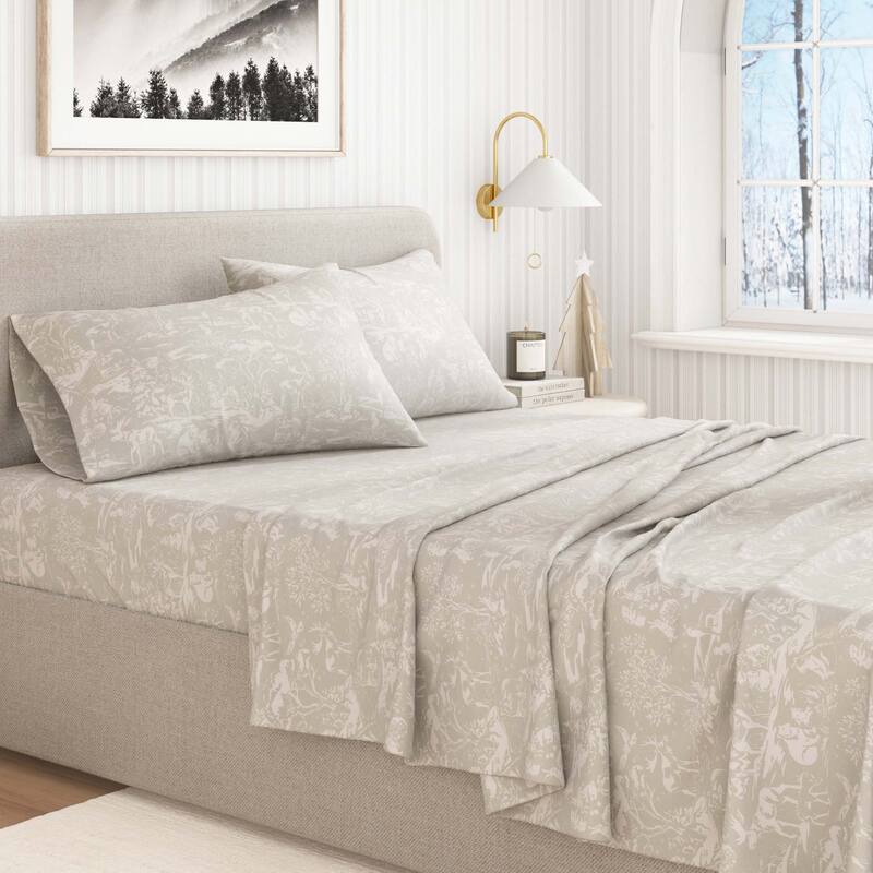 Linery & Co. Ultra-Soft Turkish Cotton Flannel Holiday Print Sheet Set