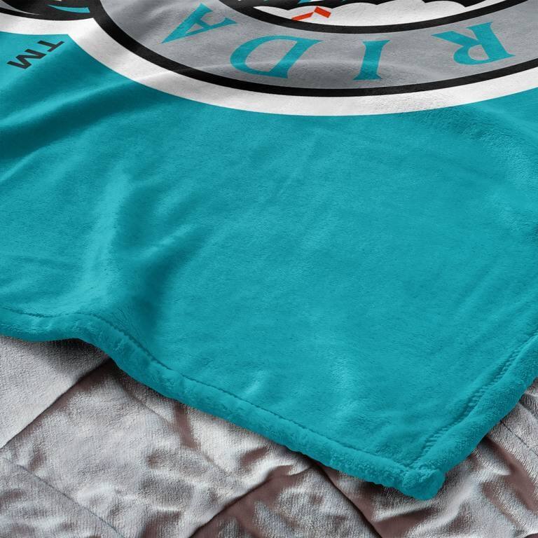 MLB CC Throwback Silk Touch Throw Blanket