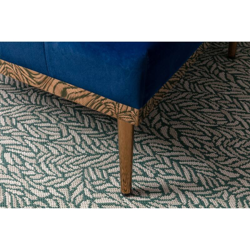 Chaise Lounge Chair/Accent Chair