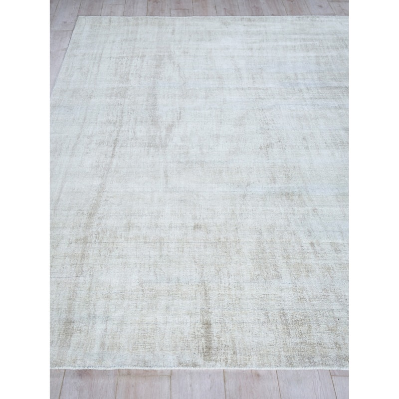 EXQUISITE RUGS Cloud Hand-loomed Wool/Bamboo Silk Ivory/Beige Area Rug.
