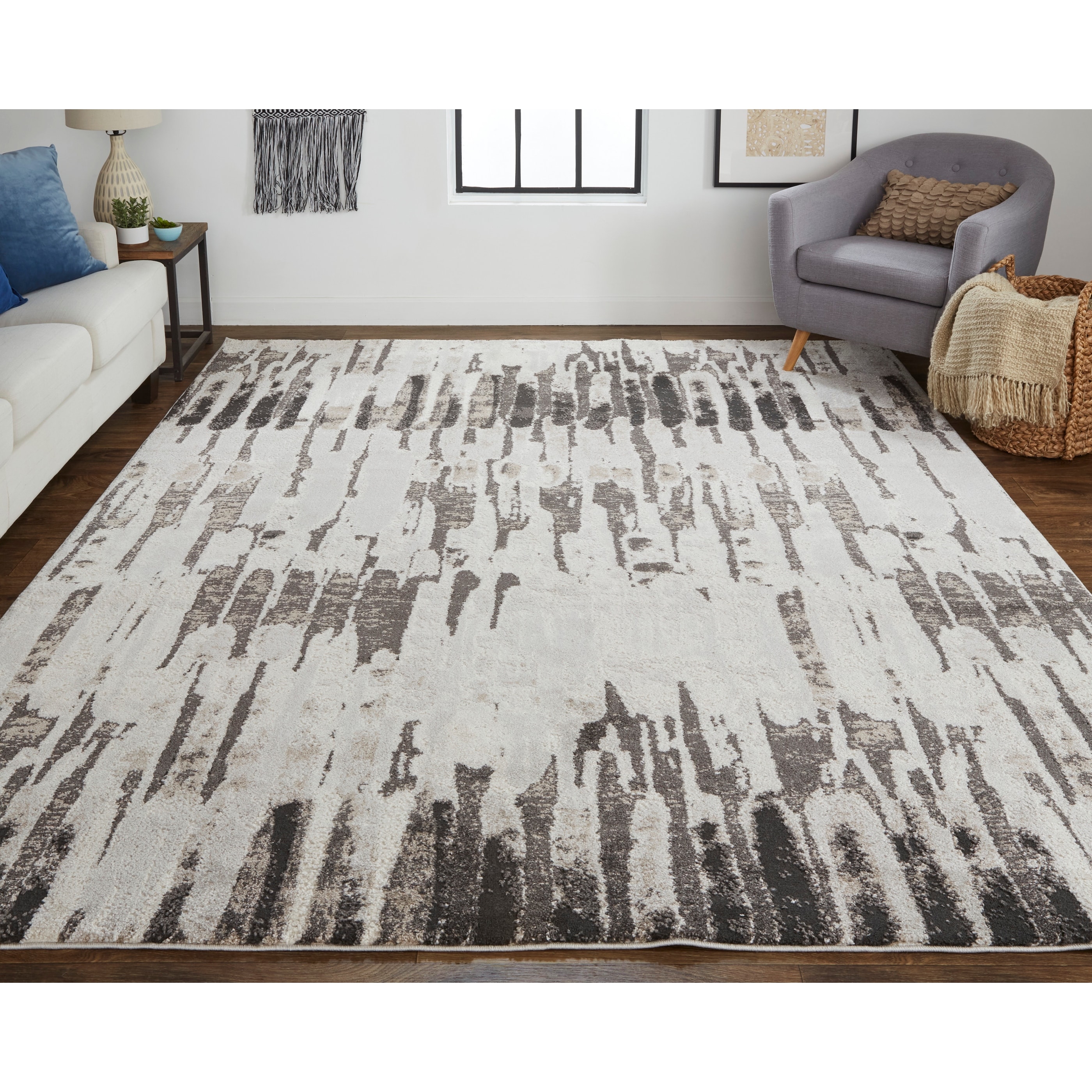 Grand Bazaar Kayden Machine Made Abstract Modern Area Rug