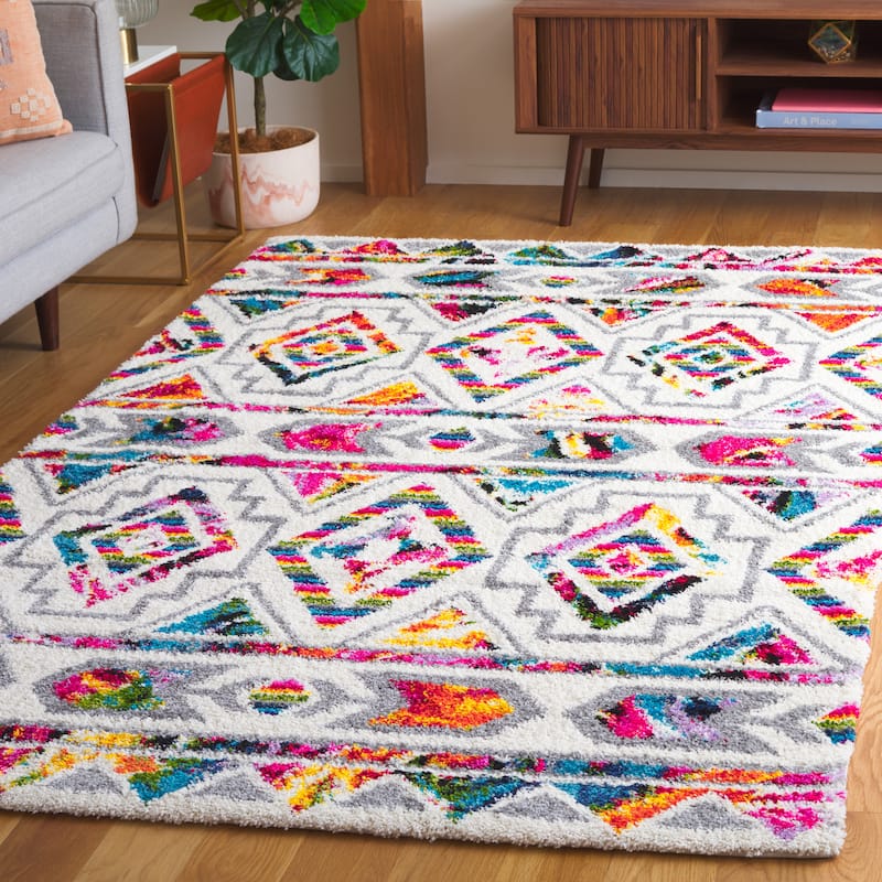 SAFAVIEH Fiesta Shag Noriko Moroccan Boho Rug - 2'3" x 4' - Cream/Multi