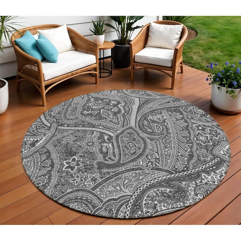HomeRoots Paisley Traditional Rectangle Outdoor Rug - 8' Round