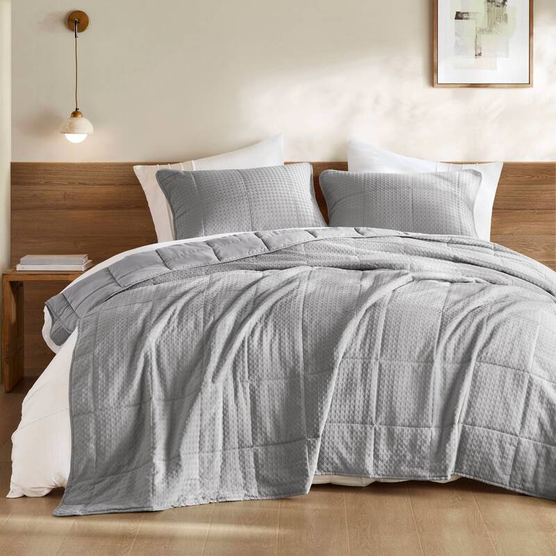 Chelsea Square Mina Waffle Weave Textured Quilt Set