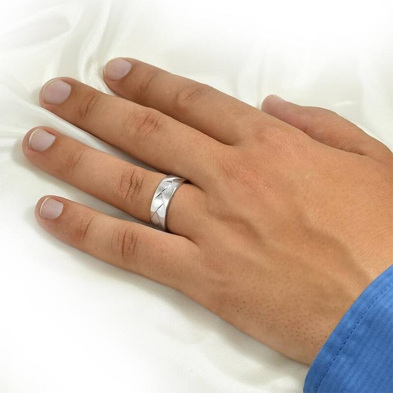 7mm Men's Diamond Ring – Titanium Band – SI1 Clarity H Colour – Engagement/Wedding