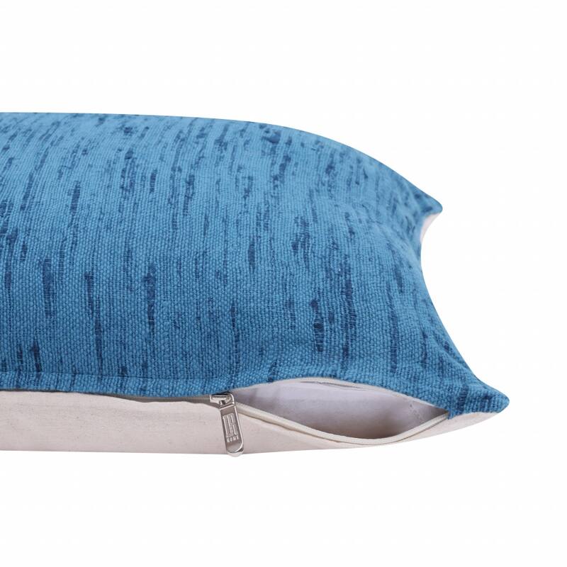 HomeRoots 20" X 20" Ocean Blue Linen Zippered Pillow