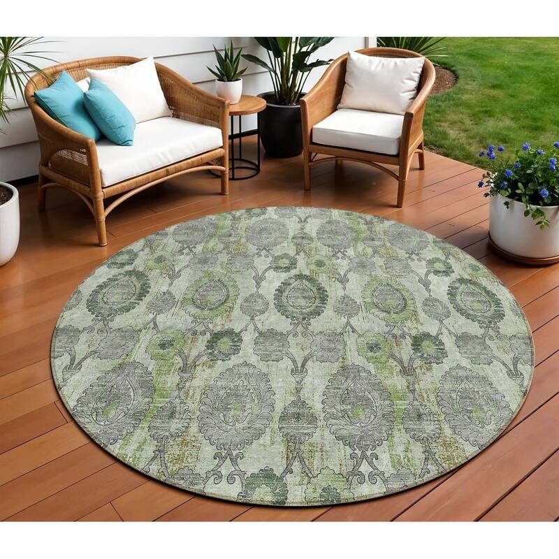 HomeRoots Damask Transitional Rectangle Outdoor Rug - 8' Round