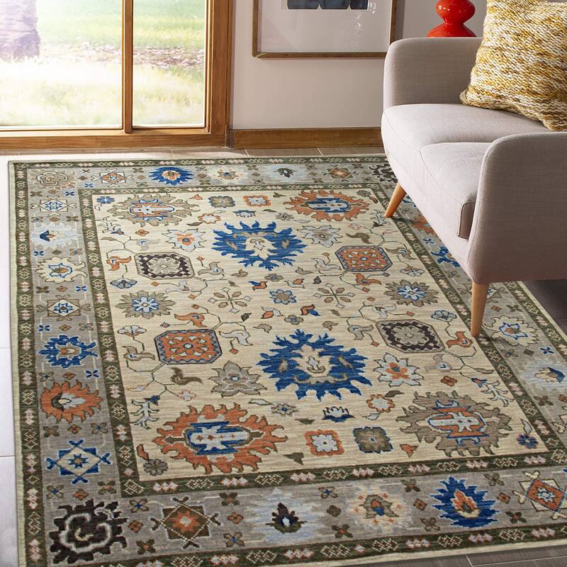 Hand-Knotted Wool Beige Traditional Design Modern Knot Rug - A Fusion of Classic Elegance and Contemporary Craftsmanship