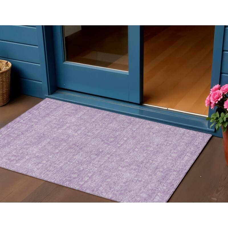 HomeRoots Floral Transitional Rectangle Outdoor Rug - 3' x 5'