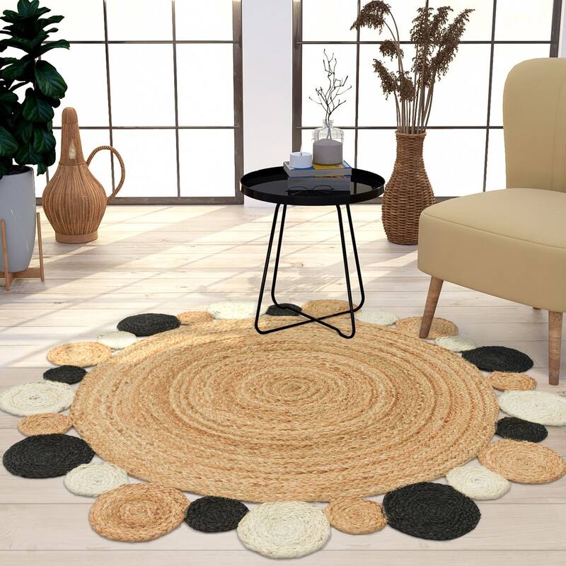 Hand-Woven Jute Rug Round with Natural Jute Fibers and Circles