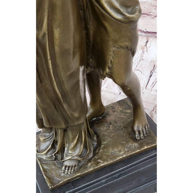 Romantic Classical Lovers Bronze Sculpture Of Young Man And Woman Embracing