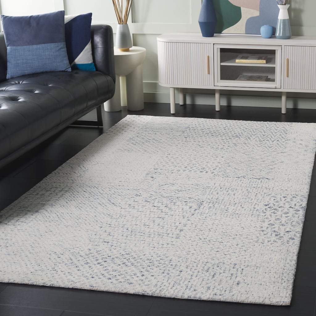 SAFAVIEH Handmade Ebony Wilgard Wool Rug