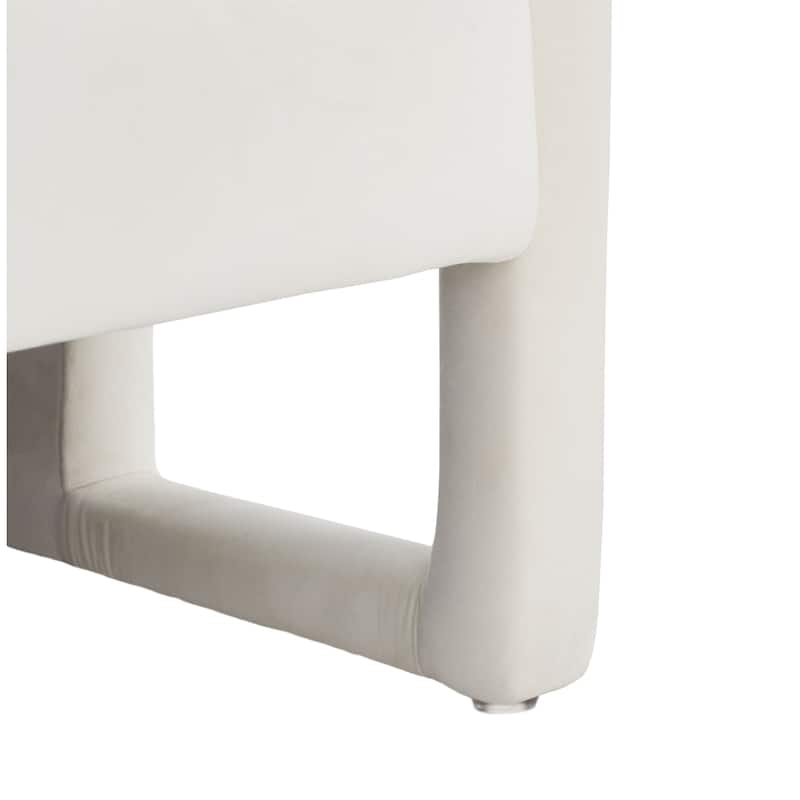 SAFAVIEH Leonie Accent Chair - 29" W x 31" D x 25" H - 29"W x 31"D x 25"H