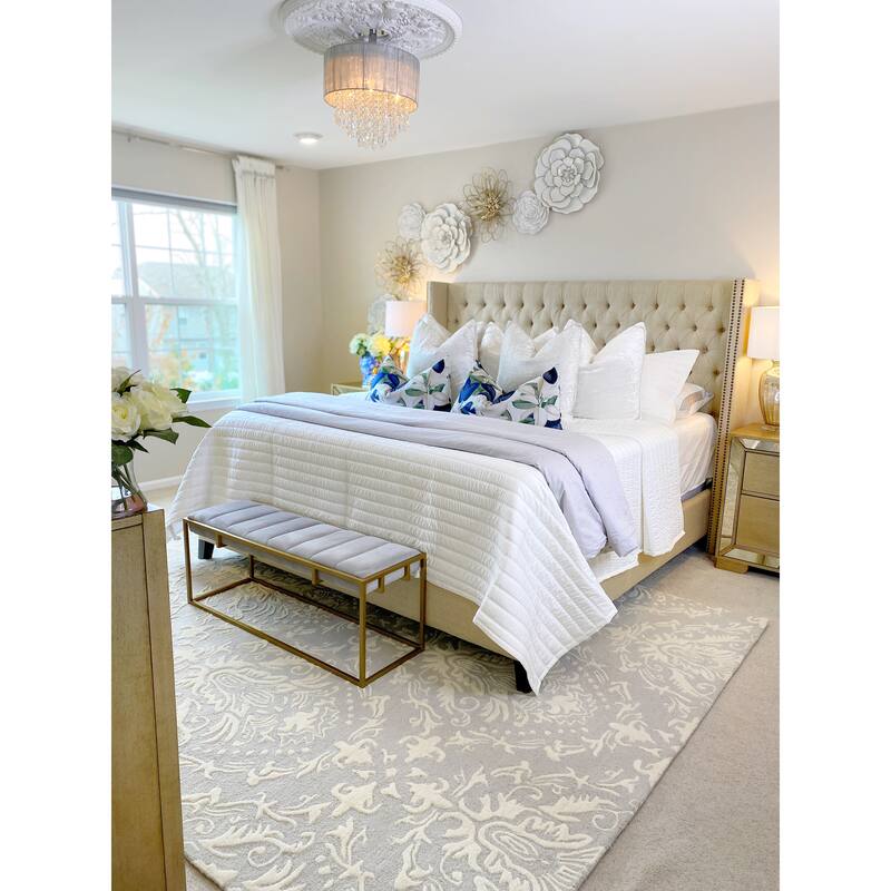 SAFAVIEH Handmade Blossom Lollie Modern Floral Wool Rug