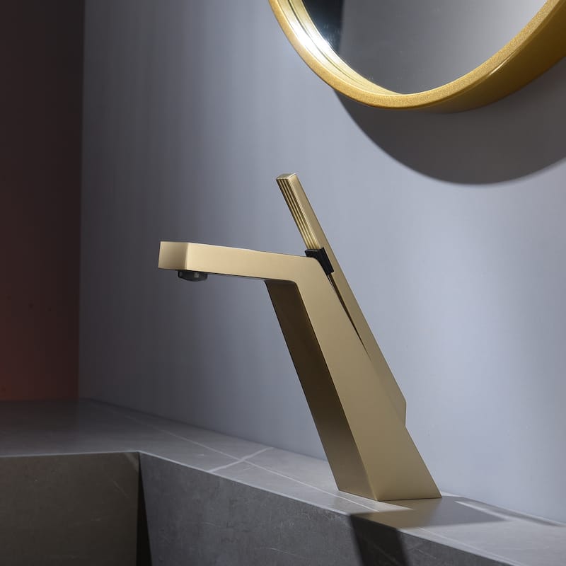 Solid Brass Single Hole Single Handle Bathroom Sink Faucet
