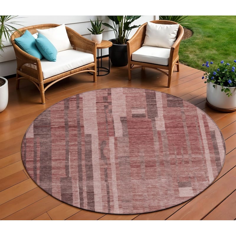 HomeRoots Striped Transitional Rectangle Outdoor Rug - 8' Round