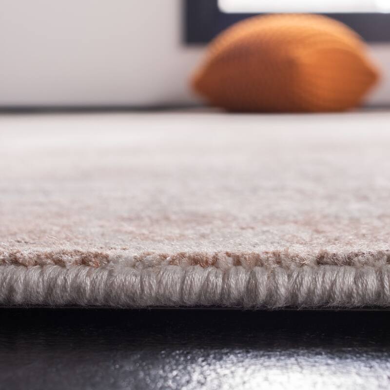 SAFAVIEH Handmade Mirage Hadewig Modern Abstract Viscose Rug