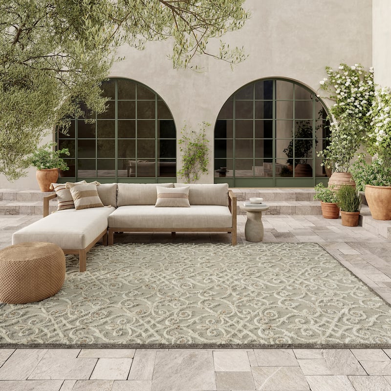 Nourison Aloha Transitional Scroll Indoor/Outdoor Damask Rug