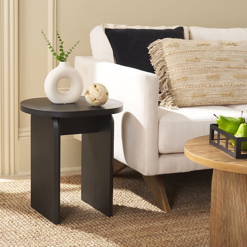 SAFAVIEH Dorothea Ribbed Accent Table - 18.1 In. W x 15.7 In. D x 20 In. H - 18Wx16Dx20H