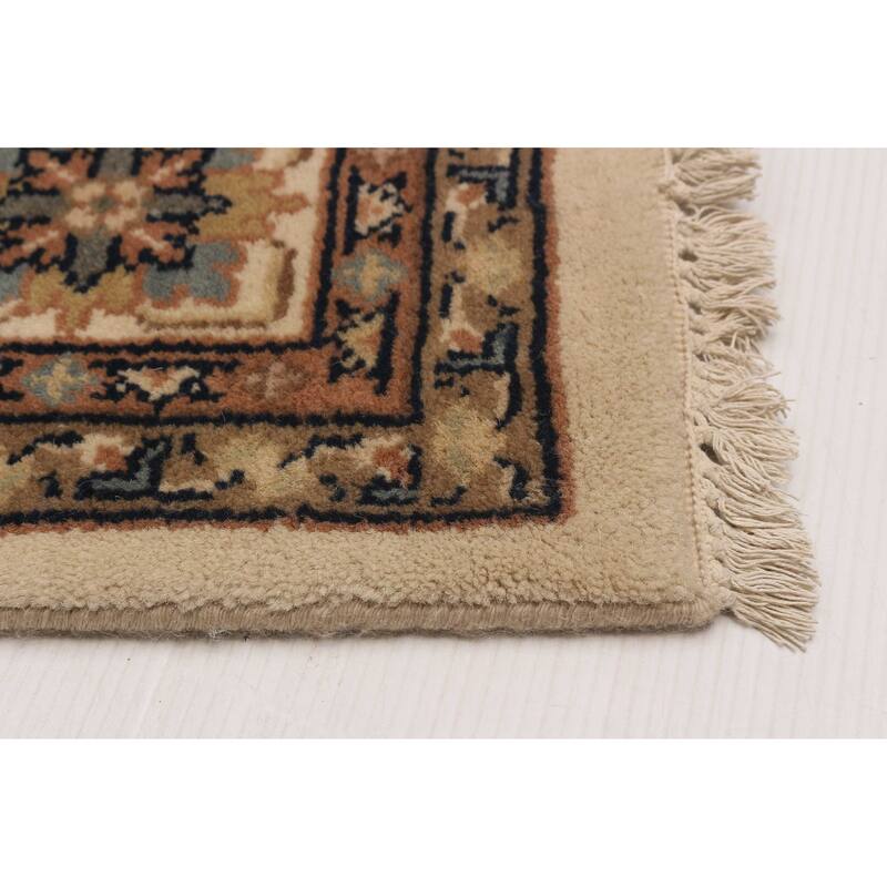 ECARPETGALLERY Hand-knotted Royal Sarough Cream Wool Rug - 5'5 x 7'10