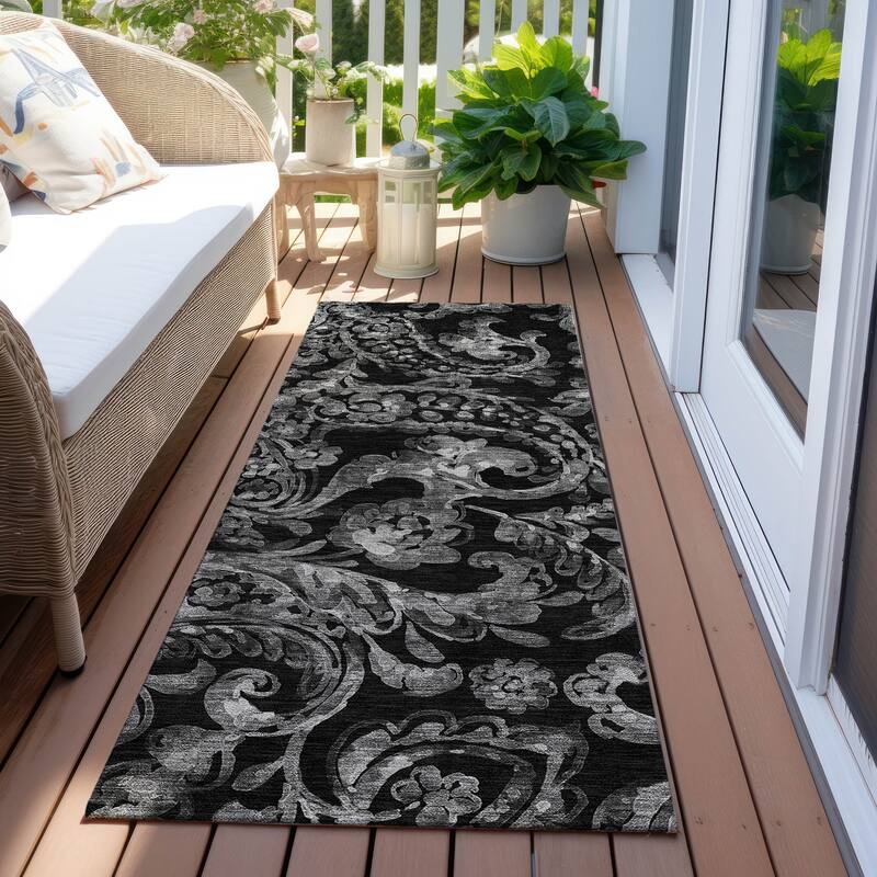 Machine Washable Indoor/ Outdoor Chantille Traditional Scroll Rug - Black - 2'3" x 7'6"