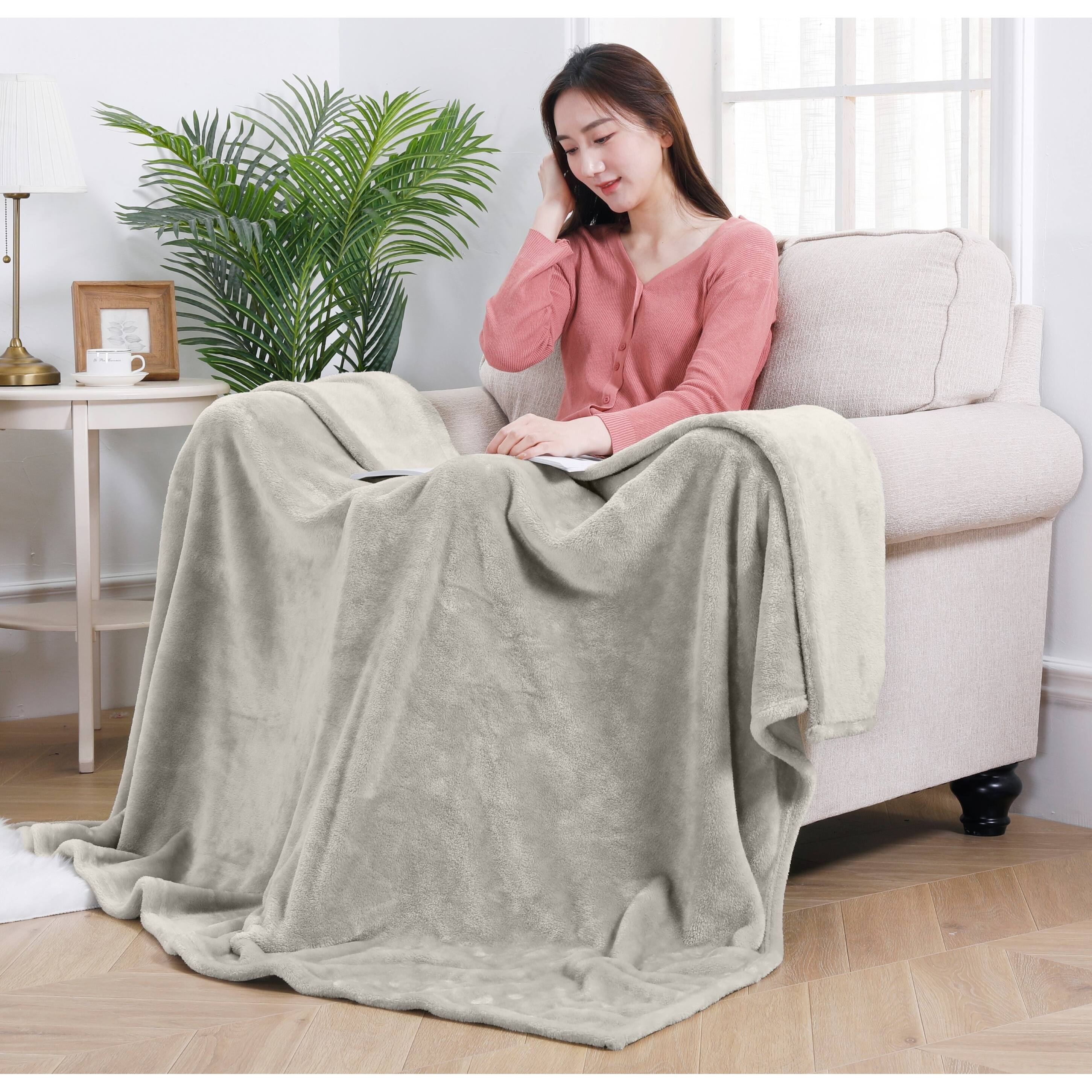 Rachel roy blanket top