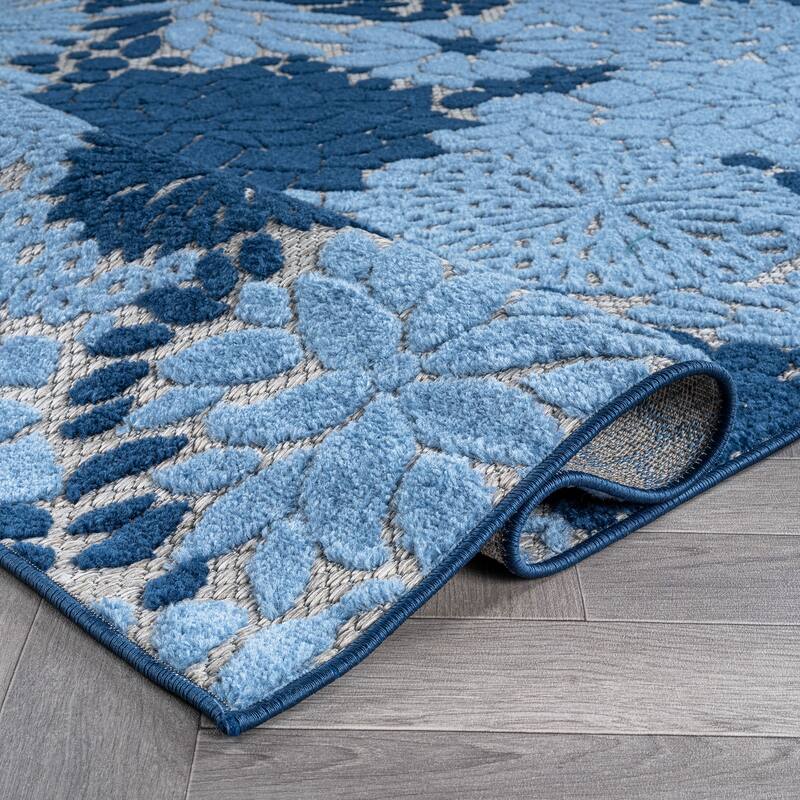 World Rug Gallery Indoor/Outdoor High-Low Textured Area Rug, Floral, Easy-Clean Patio Rug
