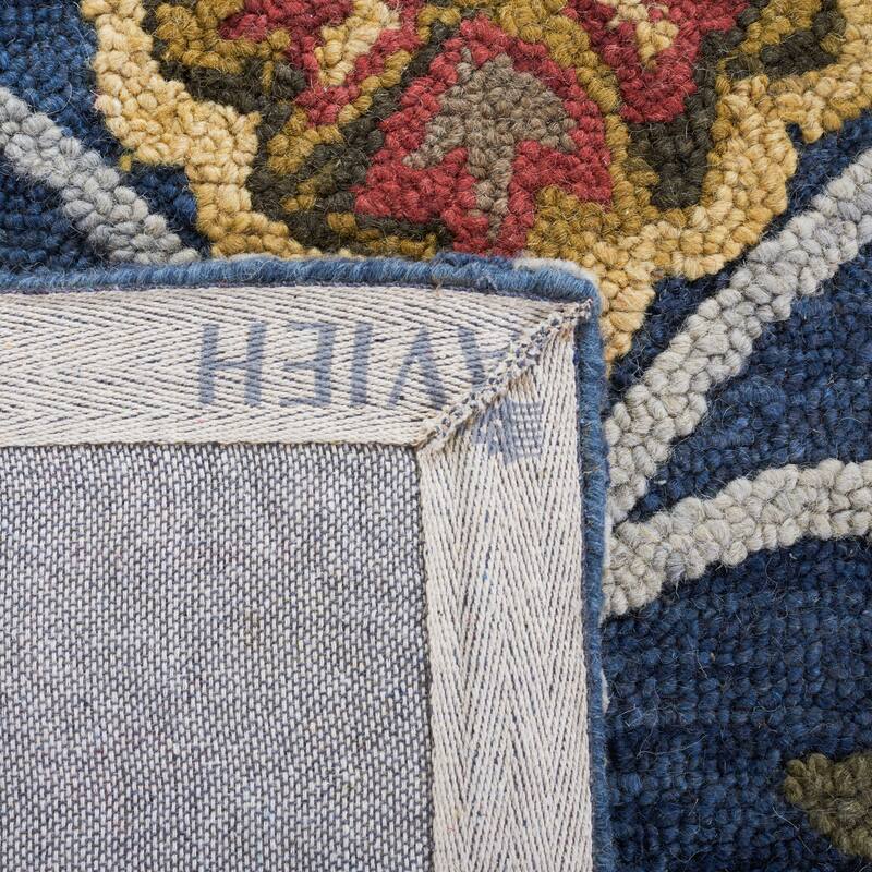 SAFAVIEH Fiorello Handmade Blossom French Country Wool Area Rug
