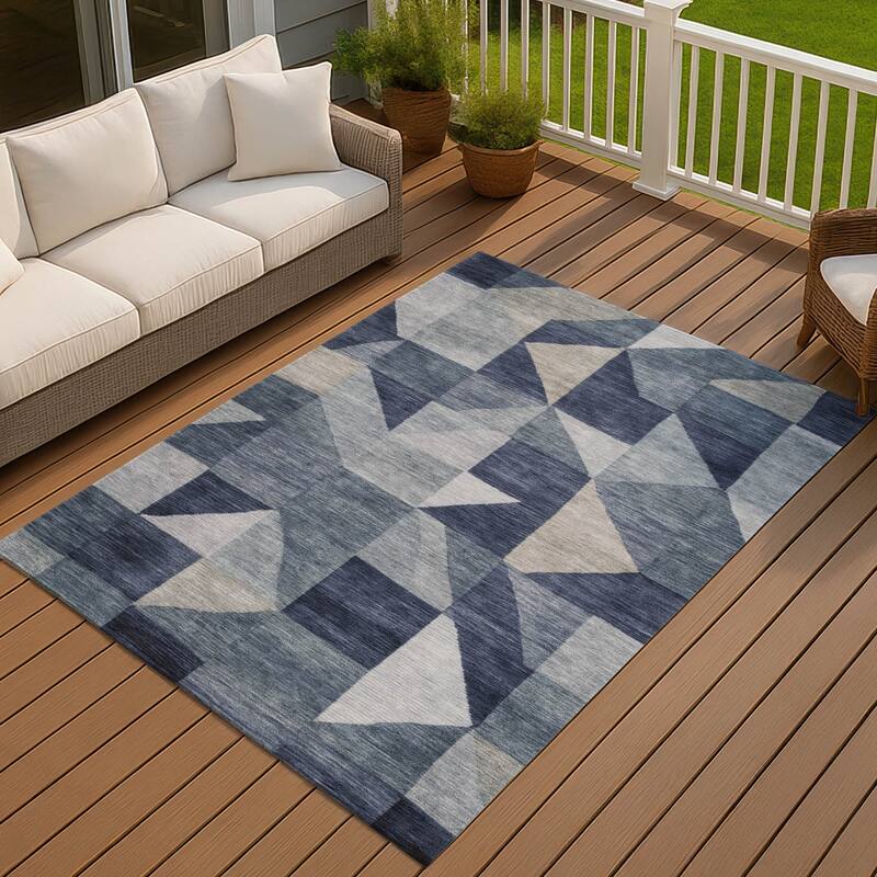 Machine Washable Indoor/ Outdoor Geo Rubi Chantille Rug - Blue - 2'6" x 3'10"