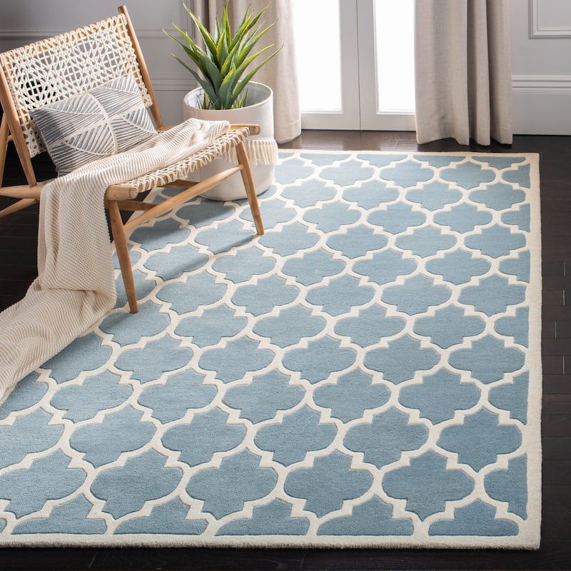 SAFAVIEH Handmade Chatham Antoanela Modern Moroccan Wool Rug - 6' x 9' - Blue/Ivory