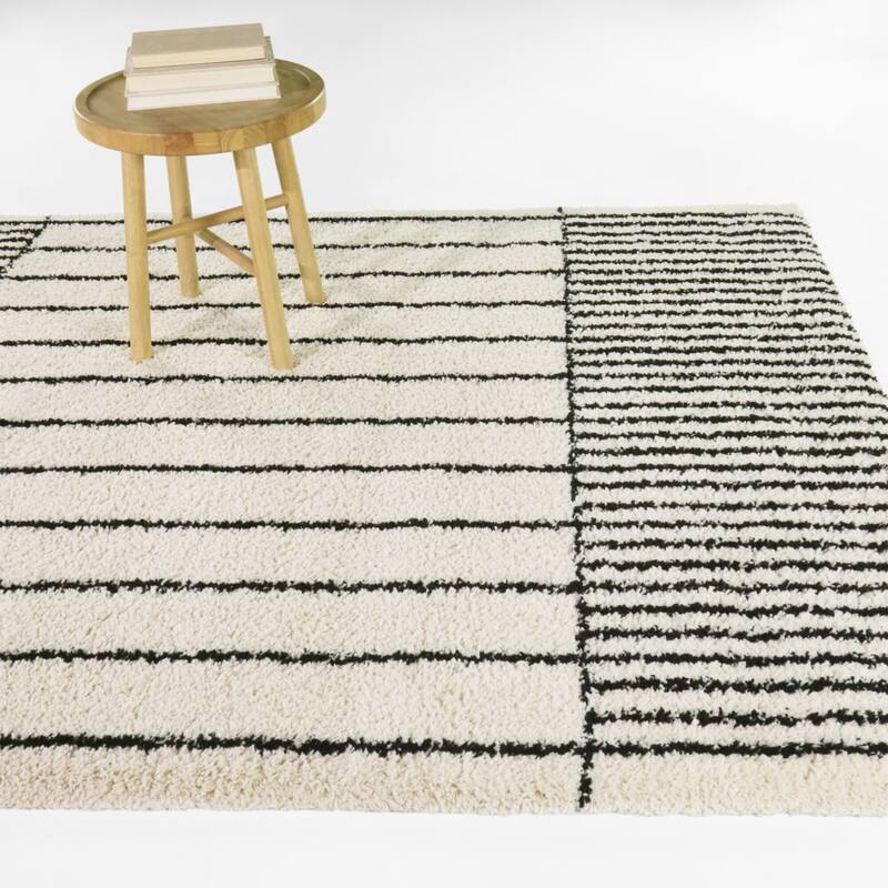 Seraphina Modern Stripe Shag Area Rug - Black - 5'3" x 7'