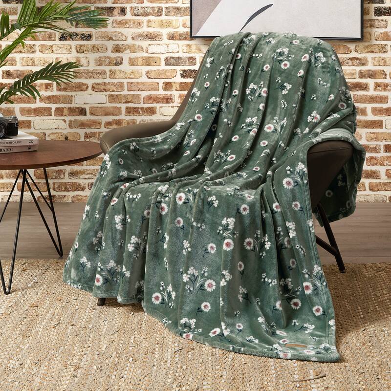 Lucky Brand Daisy Plush Throw Blanket